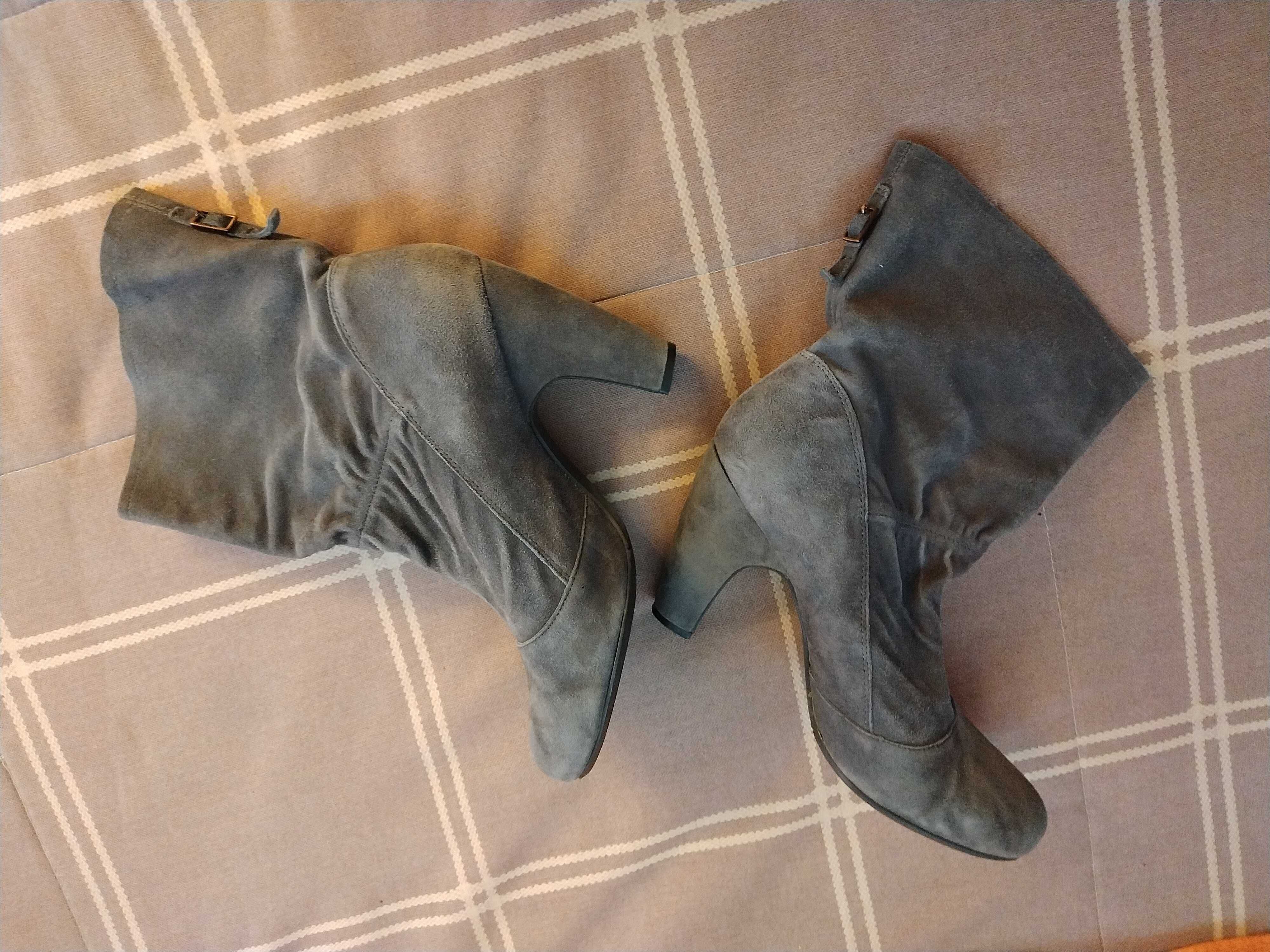 Botine piele naturala gri,cu toc,mărime 40