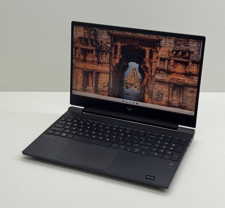 Victus 15  i5 12450h + 16gb DDR4 3200 + rtx 3050 4gb