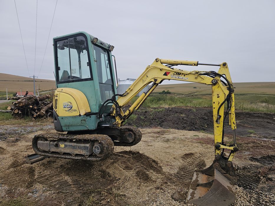 Miniexcavator yanmar vio 20 2.5 tone