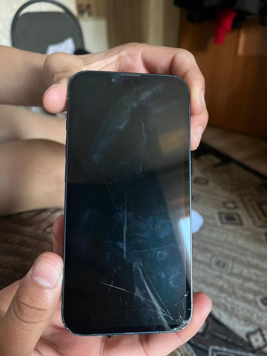 Продаеться iphone 13