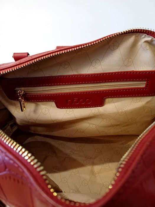 Стилна бизнес дамска чанта Nobo