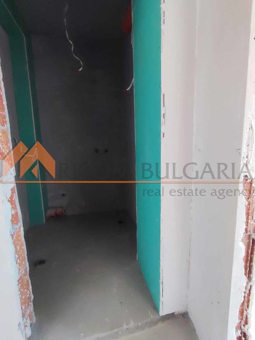 Продава се Двустаен апартамент в Варна, Виница - 75 кв.м за 1640 €/кв.м - Снимка #9