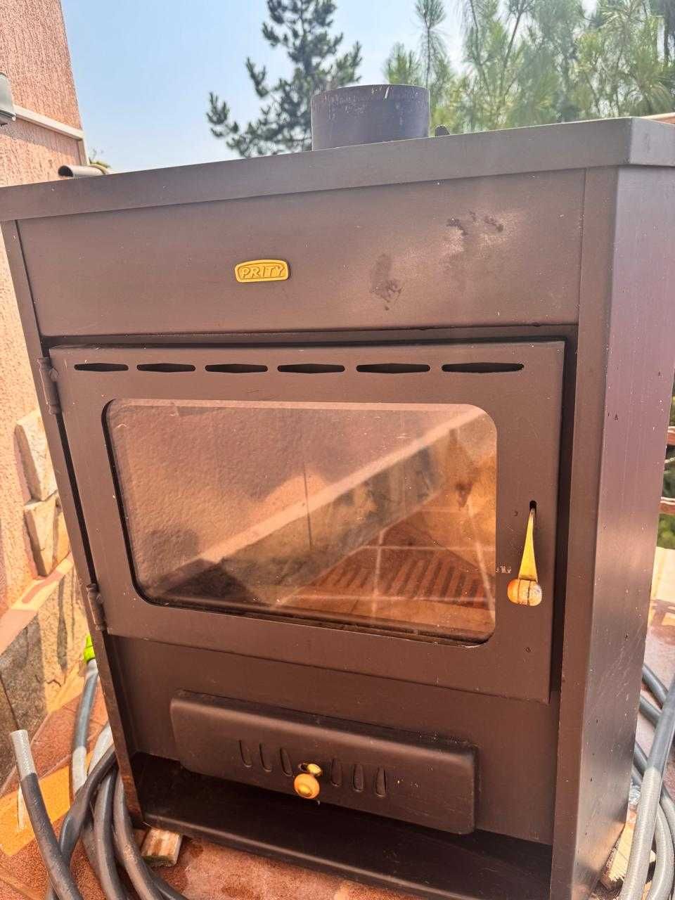 Продавам камина с водна риза