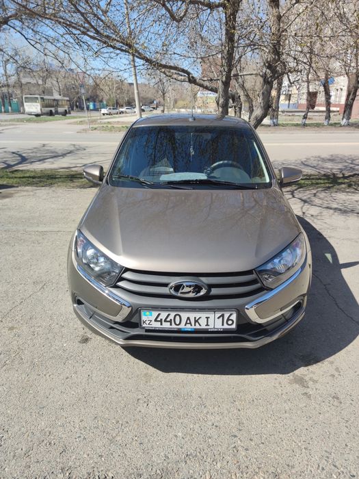 Продам Ладу Гранту FL