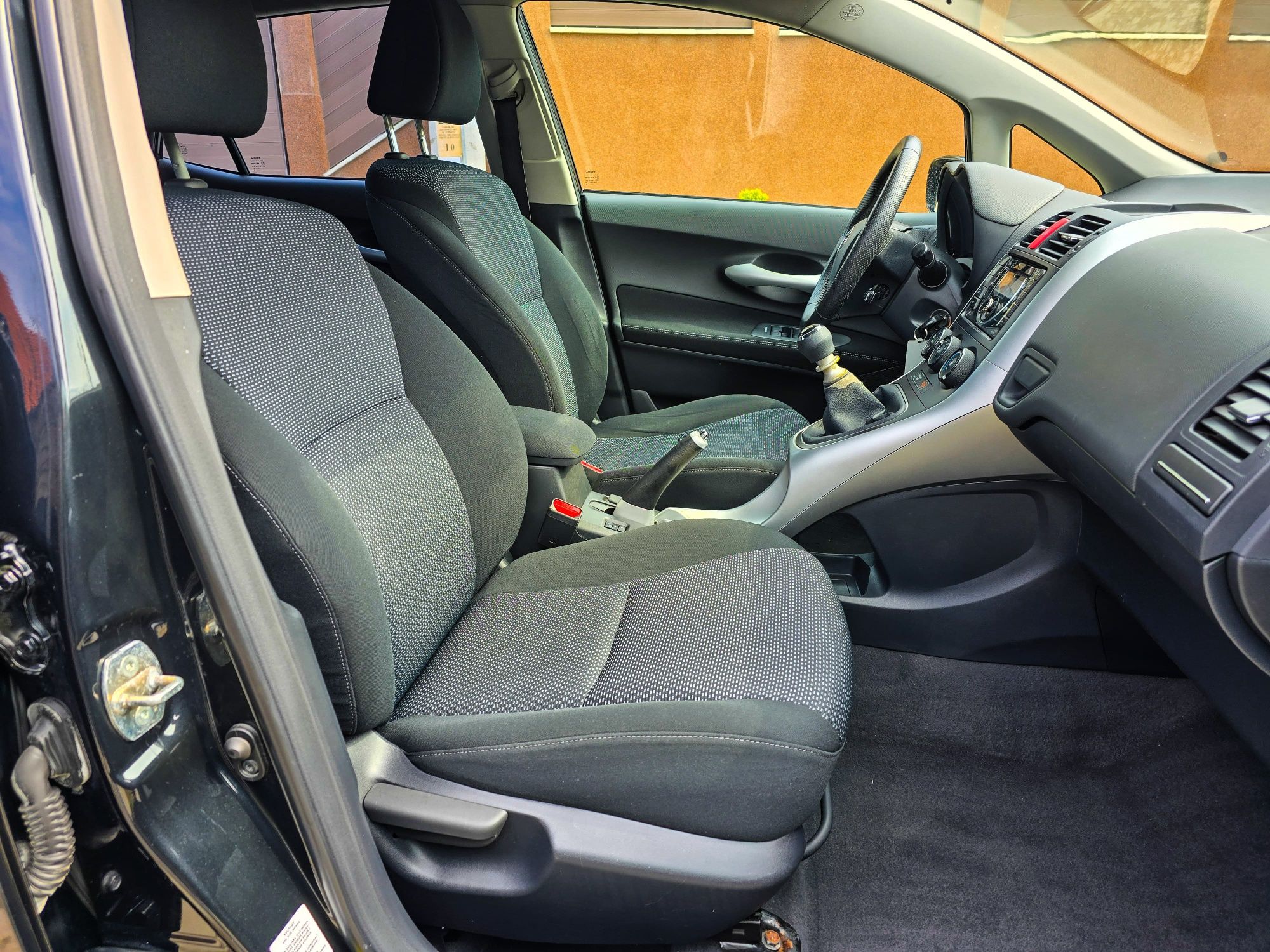 Toyota Auris Facelift 2010/11 1,6 benzina Euro5 Stare Impecabila!
