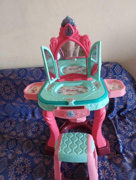 Тоалетка за деца