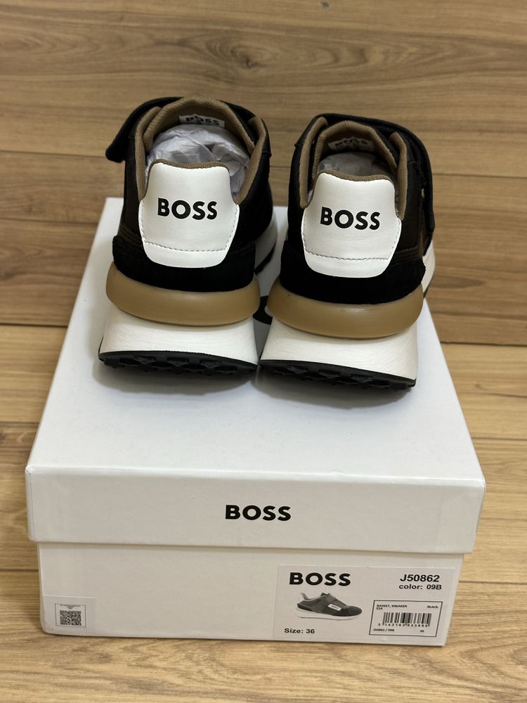 Сникърси BOSS