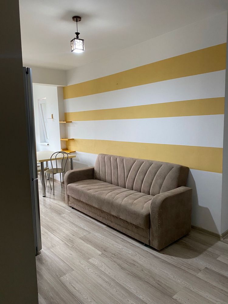 Inchiriez apartament
