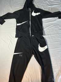 Compleu nike swoosh copii xl 158-170 cm