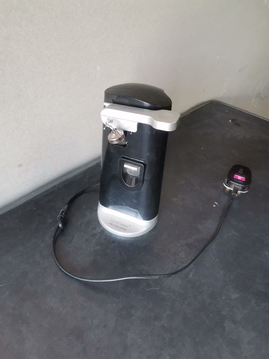 Aparat electric de desfacut conserve 50 lei