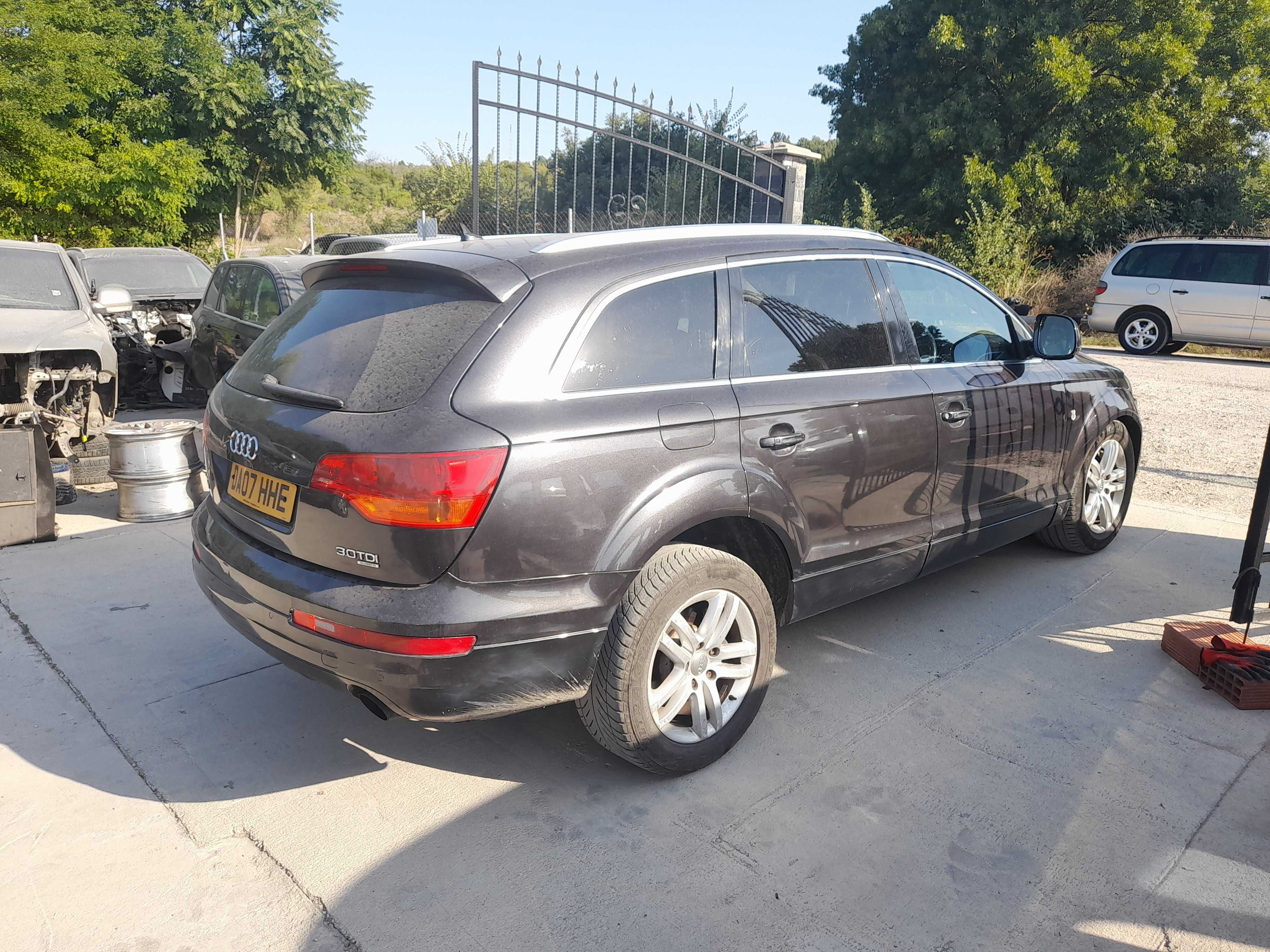 Audi Q7 3.0 TDI BUG, 20 броя на части