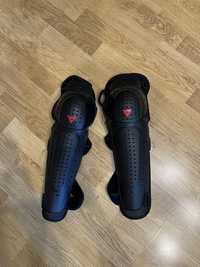 Genunchiere Moto Dainese Knee V1