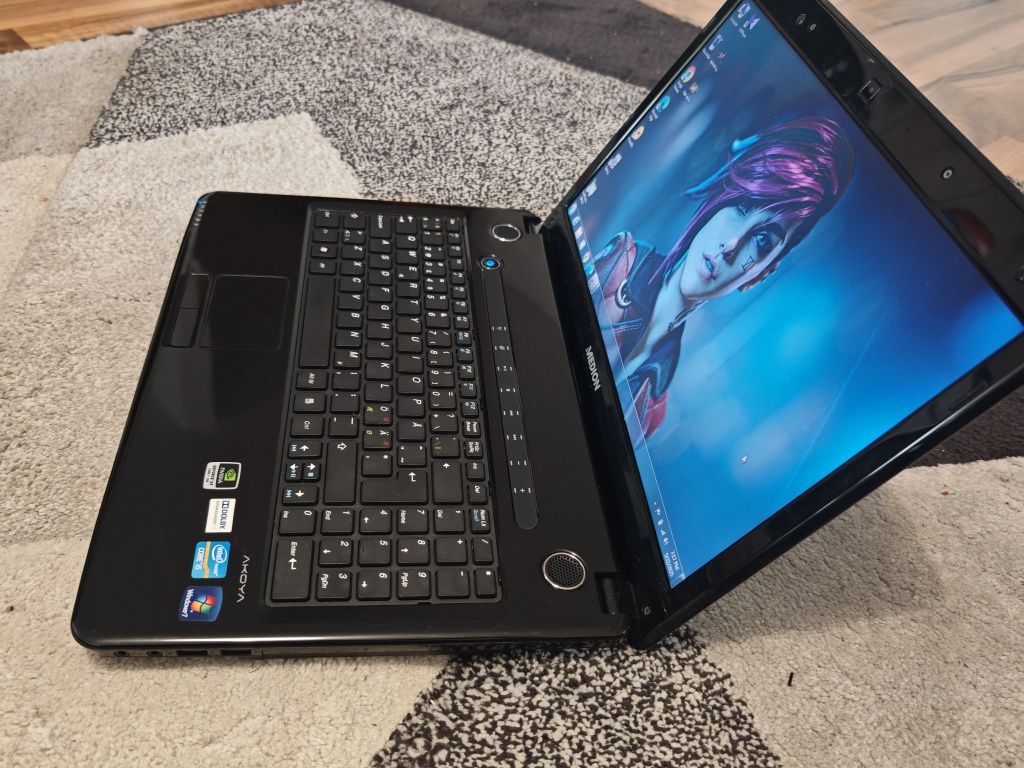 Laptop Medion Akoya i3
