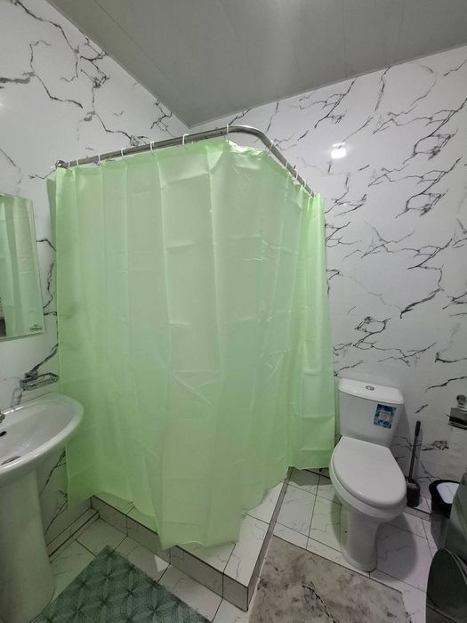 Sergeli tumani 1 bekatni yonida 2 xona kvartira oilaga  ijaraga berila