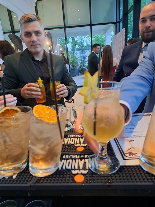 Cocktail bar evenimente