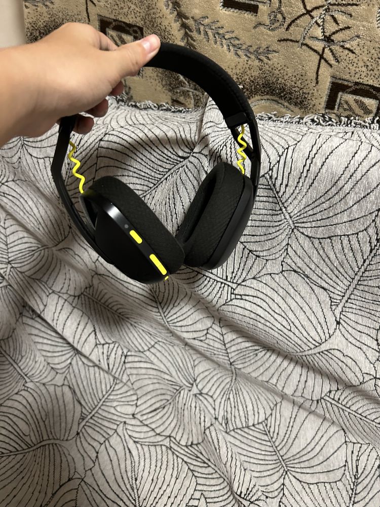 наушники logitech g435