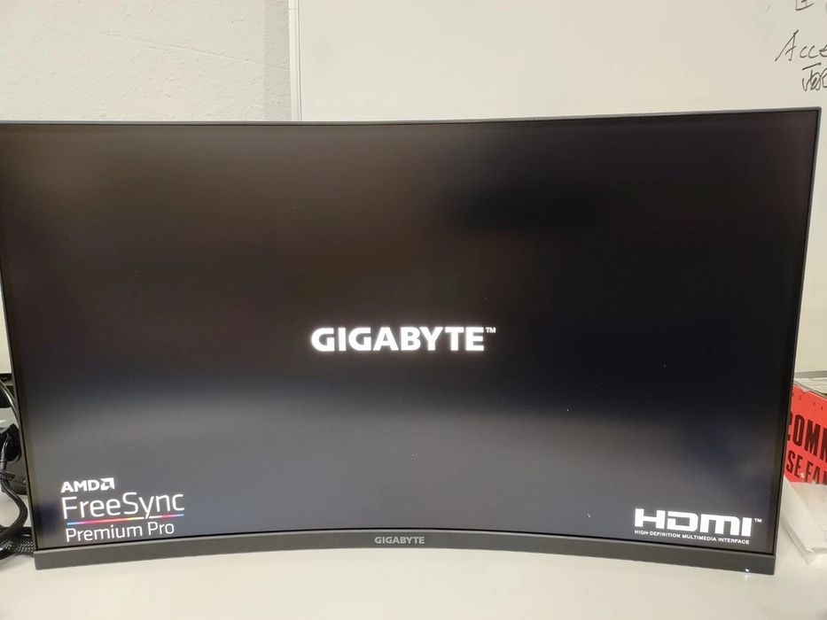 Игровой Монитор Gigabyte M32QC 32" 165HZ