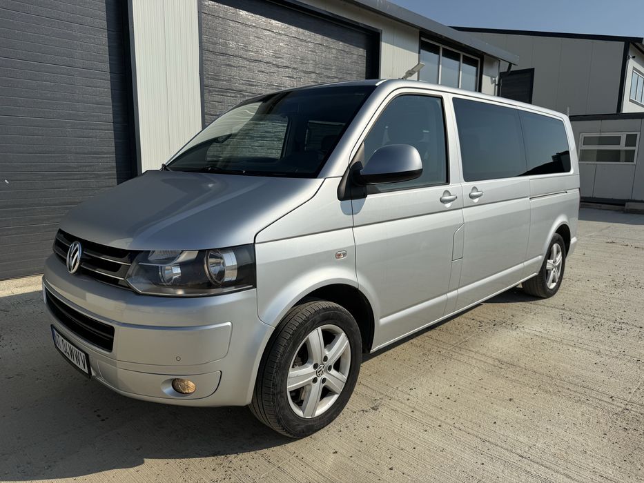 VW Multivan Lung 8 locuri 2012