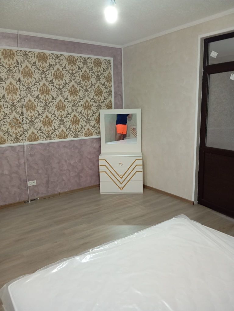 Închiriez 2 camere la curte recent contruit, lângă Răsărit de Soare