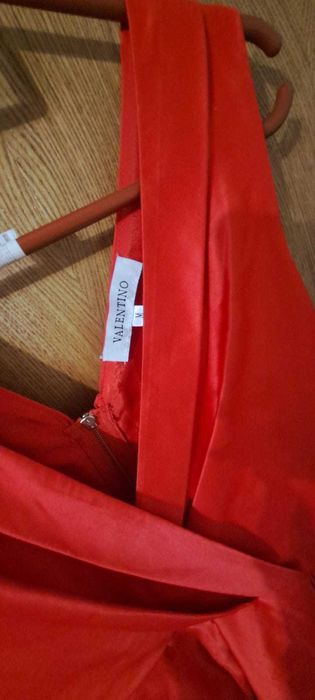 Вечерние платья.