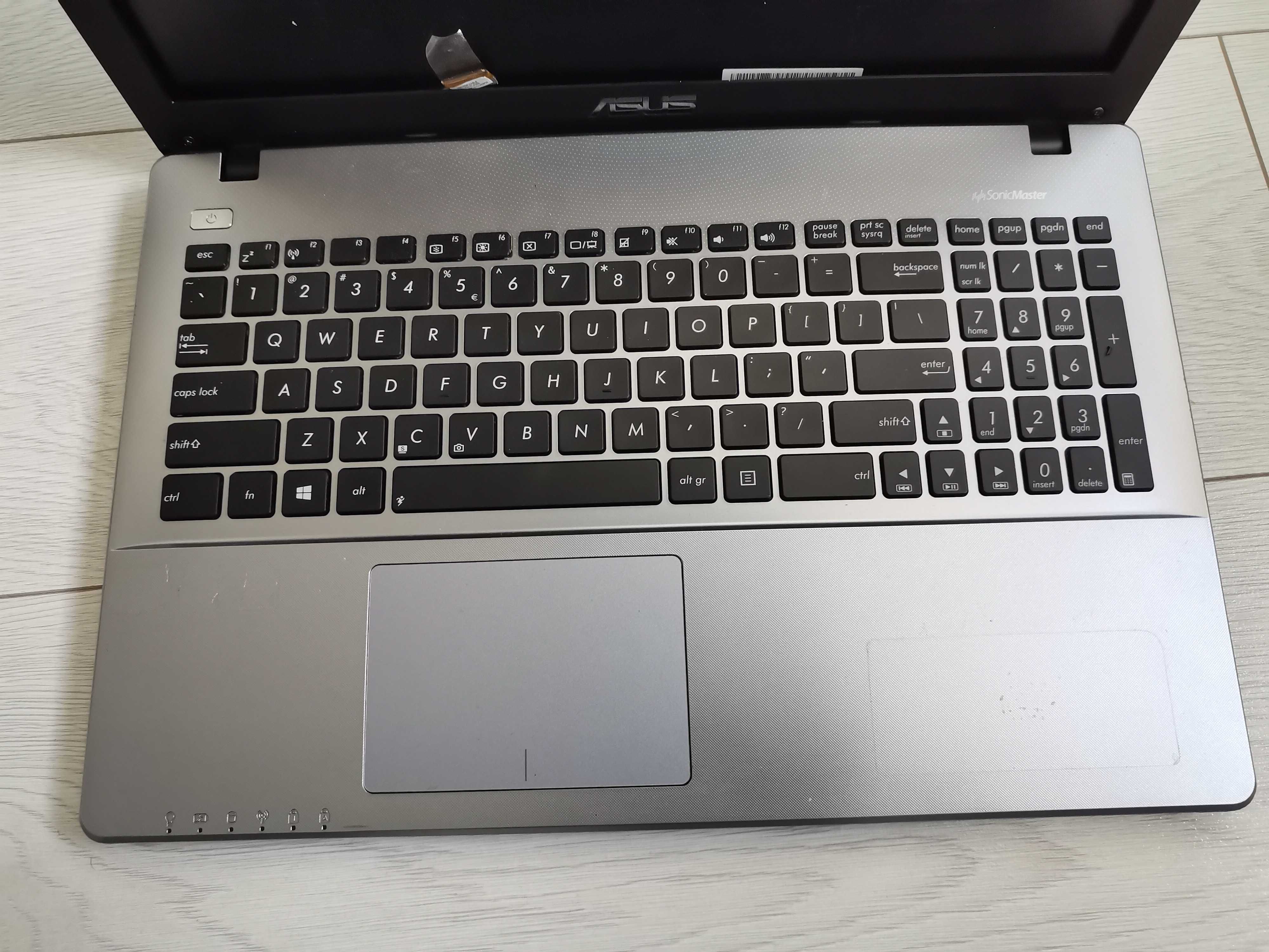 Carcasa Asus x550, x550z