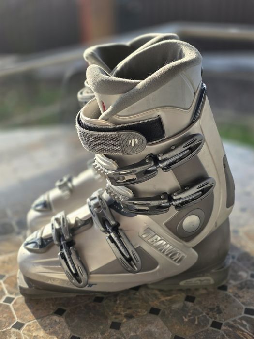 Vanz Clapari femei TECNICA (marime 25-26.5)