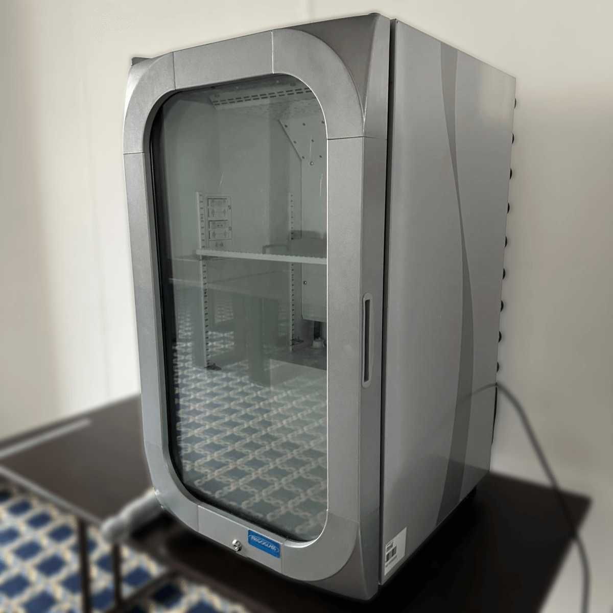 Frigider Mini Bar cu ușă din sticlă, Frigoglass