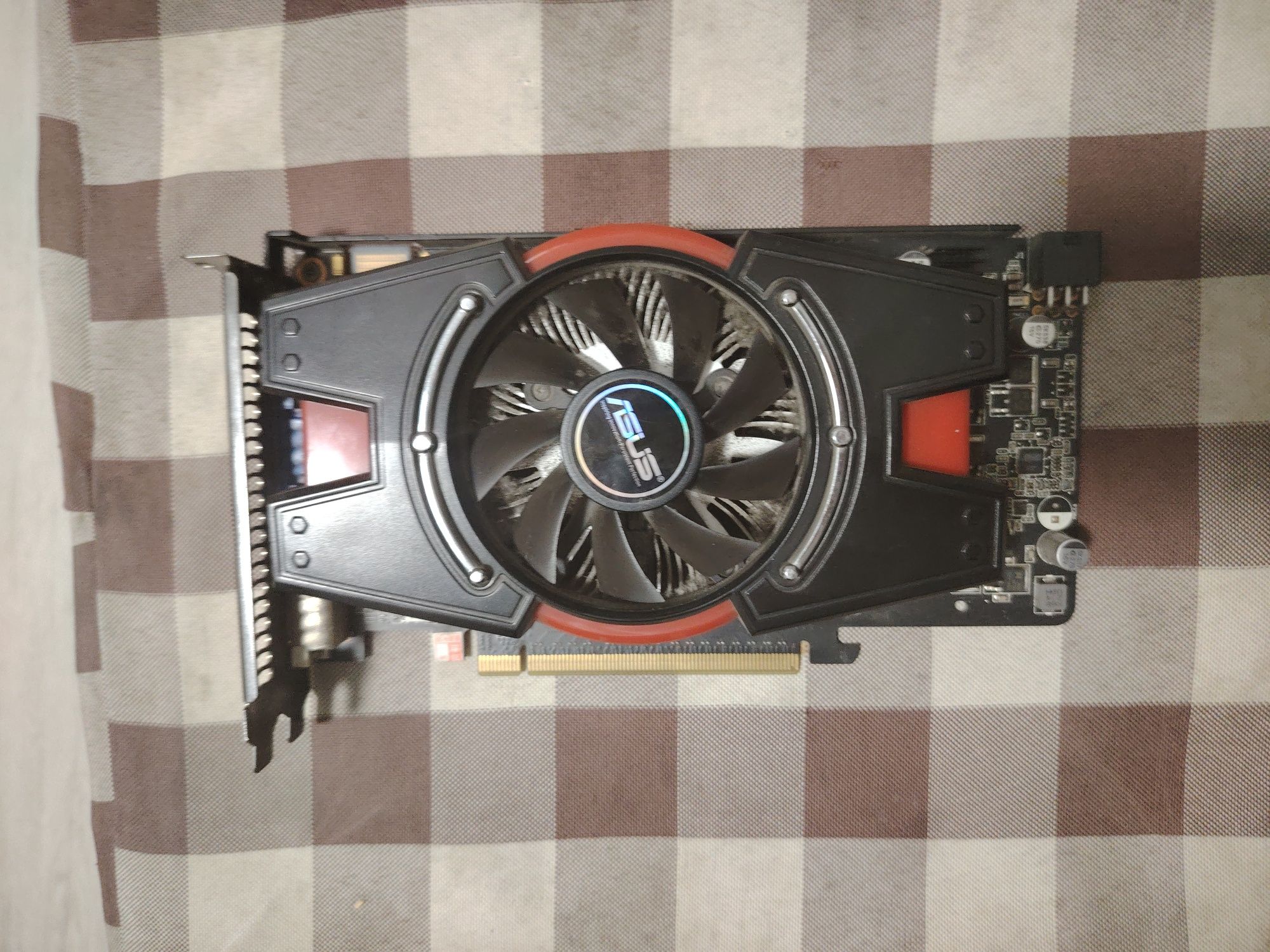 Nvidia asus 550ti 1gb