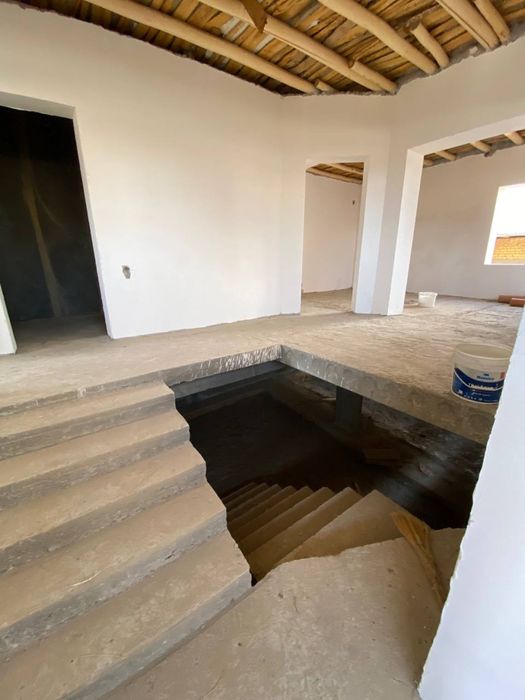 Uchaska 2.5 sotix keles mosti yonida