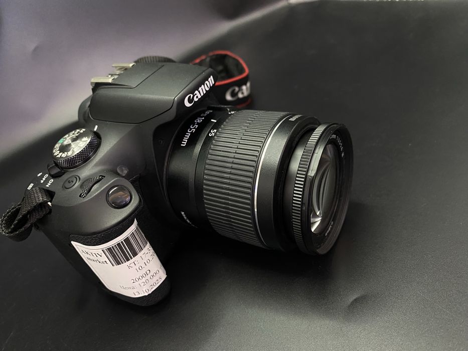 Canon EOS 2000D