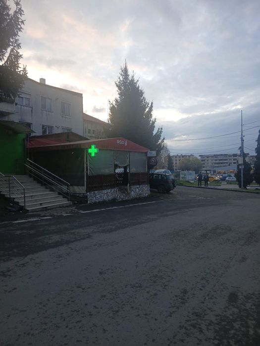 Inchiriez spatiu comercial