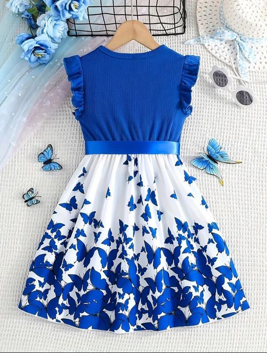 Платья для девочек синее красное  зелёное на 10-12 лет рост 130-160