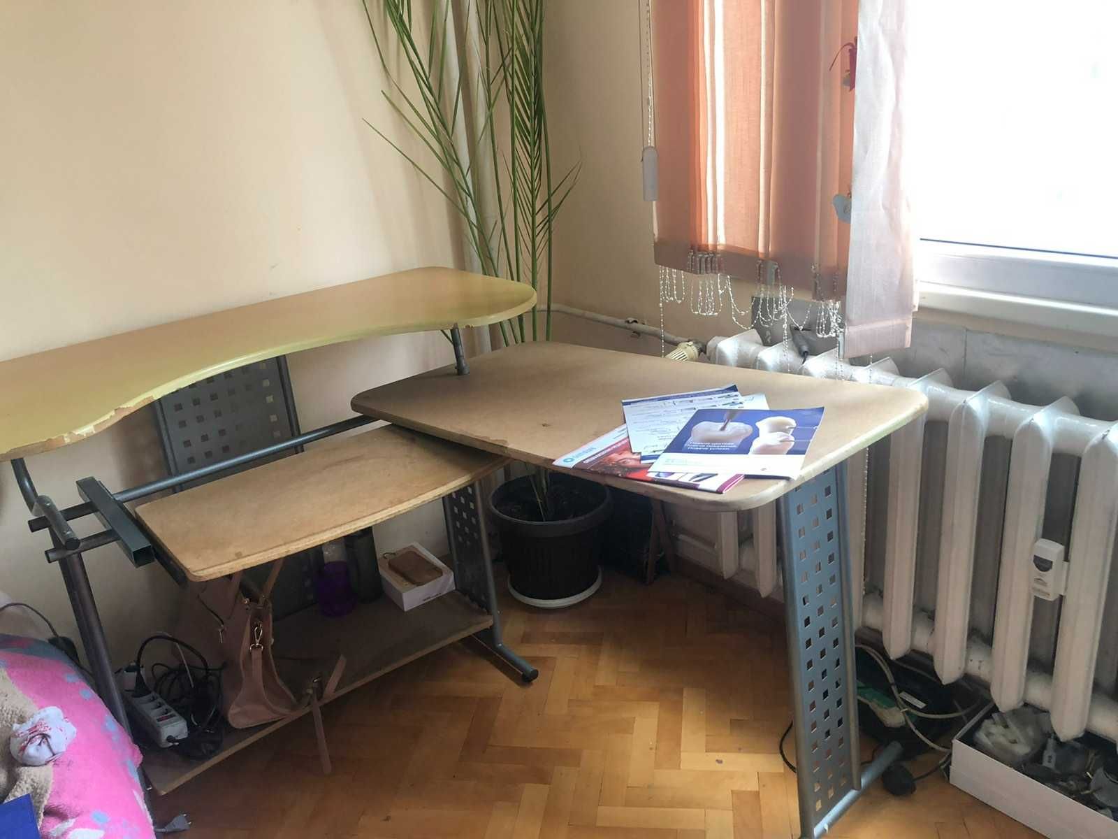 Многофункционално бюро