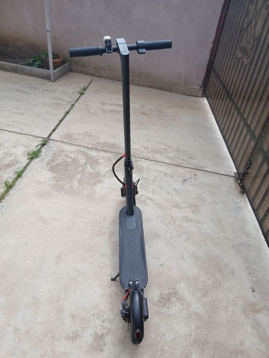 Vând trotinetă electrică JRH.