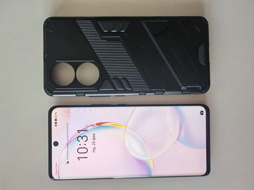 Продавам Honor 50, в отлично състояние.