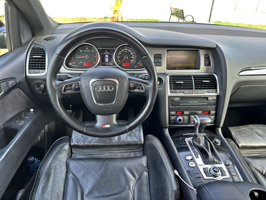 Audi Q7 S-Line | 2010 7 Locuri | 3.0 D | Euro 6
Audi Q7 S-Line | 2010