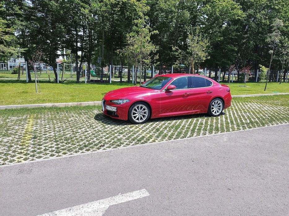 Alfa Romeo Giulia Vand Alfa Romeo Giulia 2.0 benzină, Cutie Automata, 200hp, An 2017