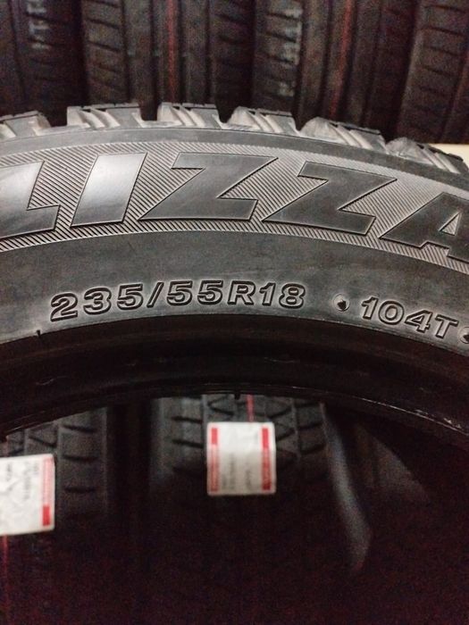Bridgestone blizzak spike 235/55/18