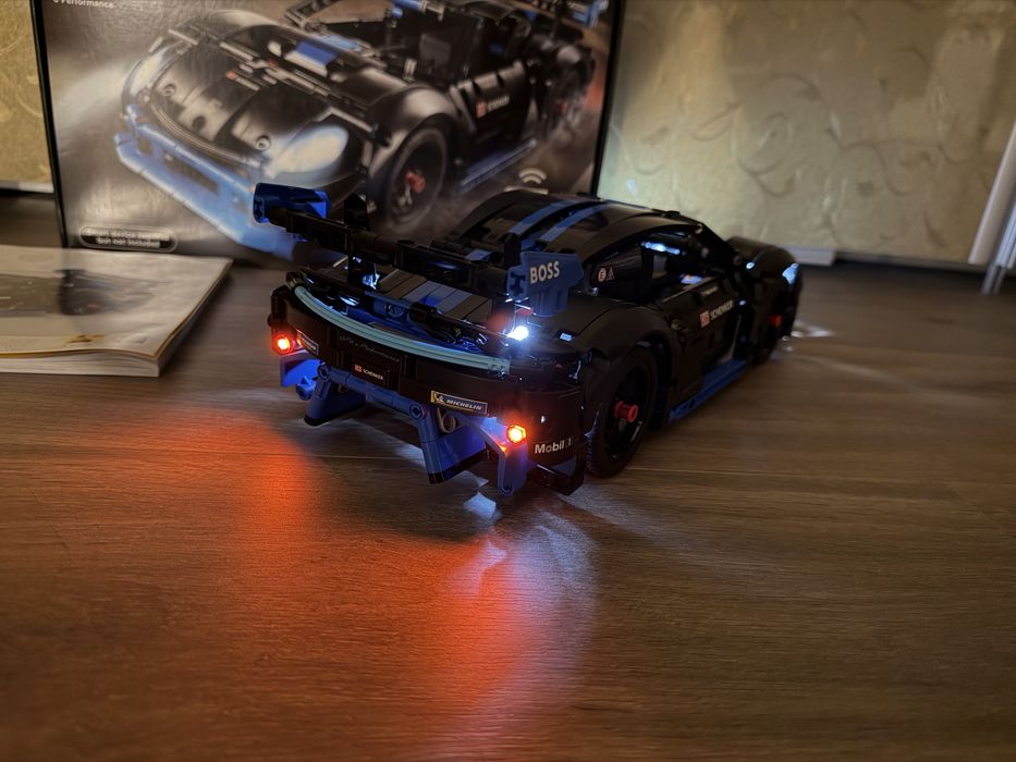 Lego 42176 Porsche GT4 Control