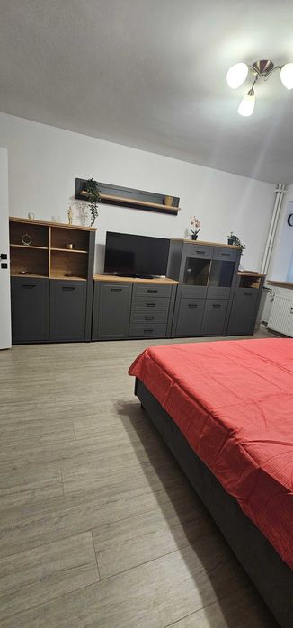 Inchiriez garsoniera complet renovata Brazda G1