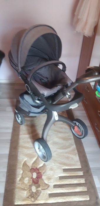 Carucior copil Stoke V4 in  in stare foarte buna