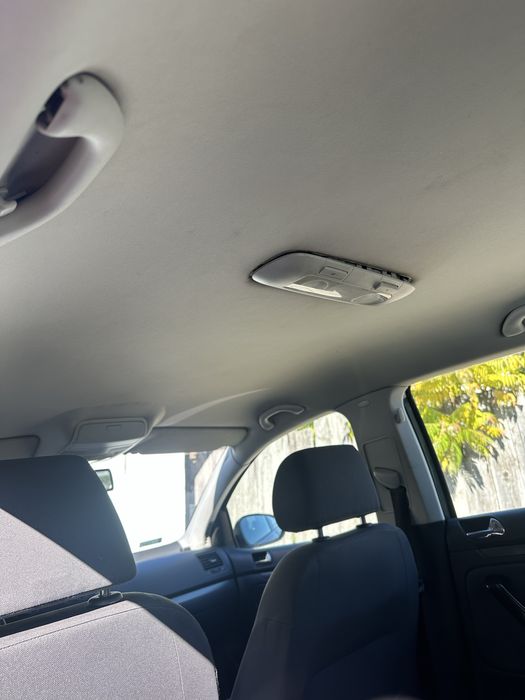 Am de vazare golf 5 in stare foarte buna mai multe la tel