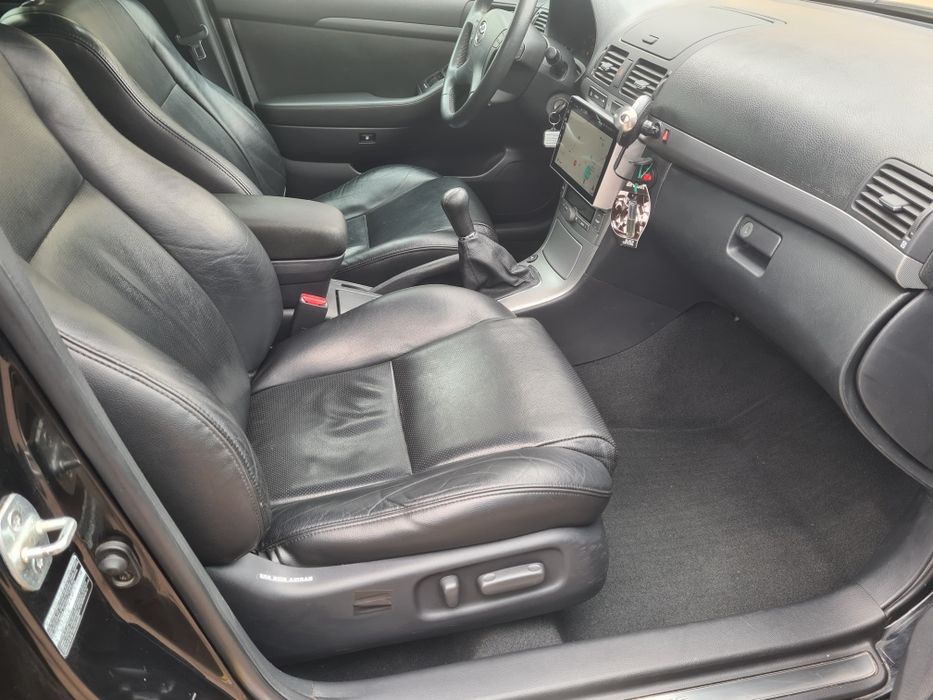 Toyota avensis 1.8 benzina