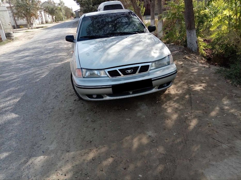 Нексия 1 срочно сотилади