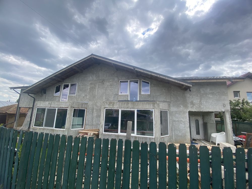 Casa de Vanzare 6 camere