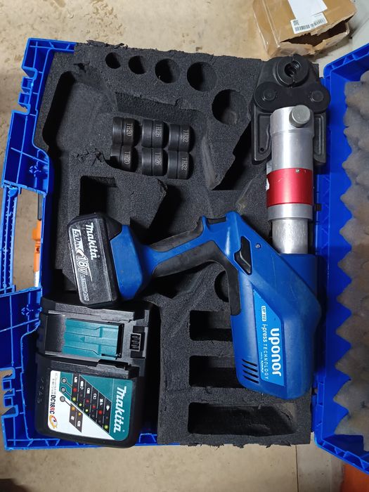 Presa hidraulica Uponor klauke de sertizat pexal