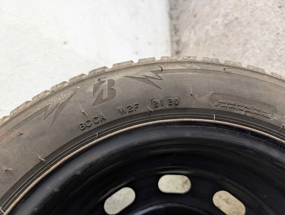 4бр зимни гуми Bridgestone Blizzak LM005 185/60 R15 + джанти