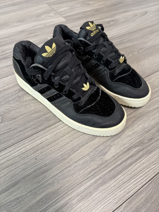Adidași Adidas negri