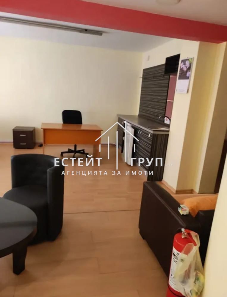 Дава се под наем Офис в Варна, Лятно кино Тракия - 95 кв.м за 510 € - Снимка #2