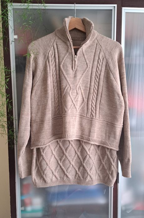 Set tricotat, fusta si pulover